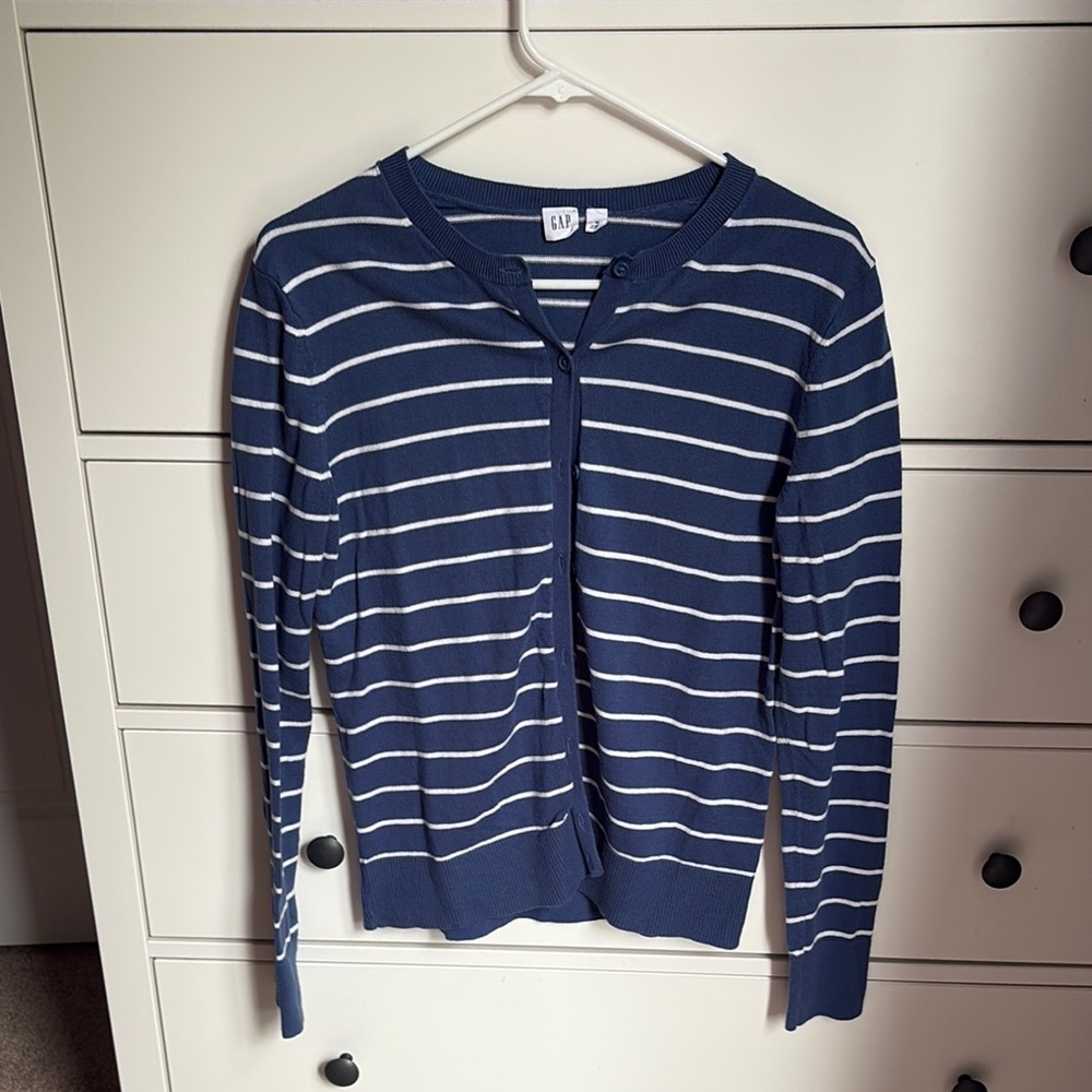GAP Women's Navy and White Striped Cardigan